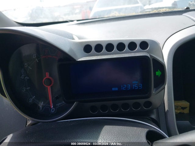 Chevrolet Sonic Ls Auto 2015 1G1JA5SH2F4136884 Image 7