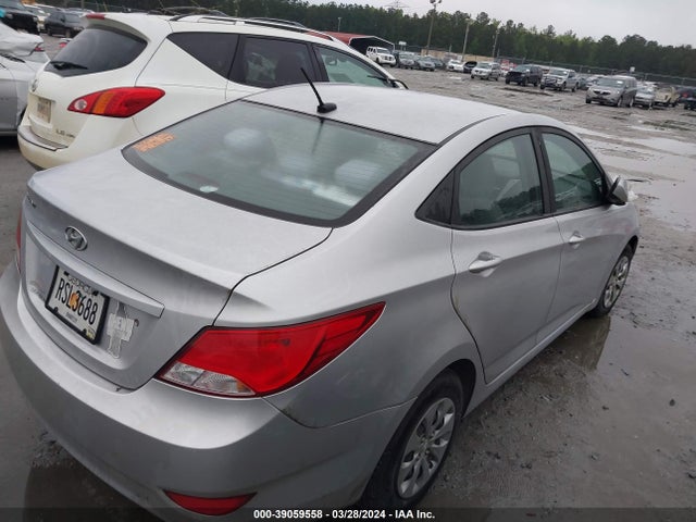 Hyundai ACCENT SE 2017 KMHCT4AE6HU308974 Image 4