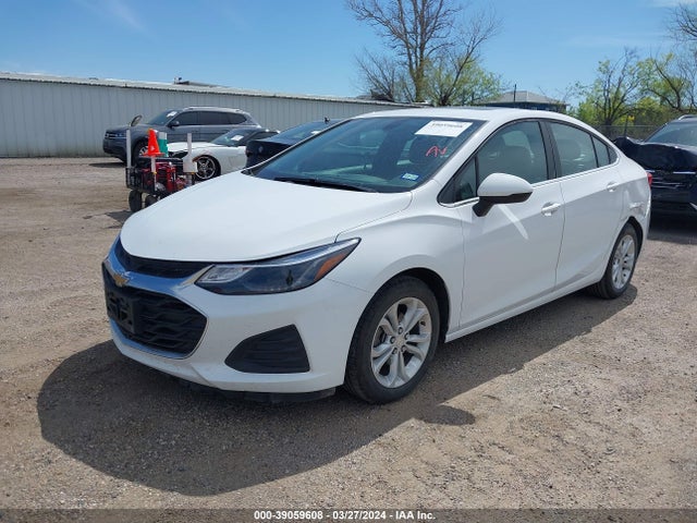 Chevrolet CRUZE LT 2019 1G1BE5SM8K7120168 Image 2
