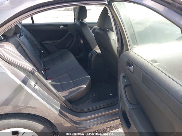 3VWD07AJ0EM371971 Volkswagen Jetta 1.8t Se