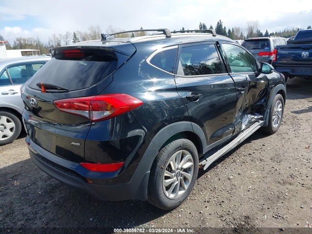 Hyundai Tucson Se Plus 2017 KM8J3CA49HU365792 Image 4