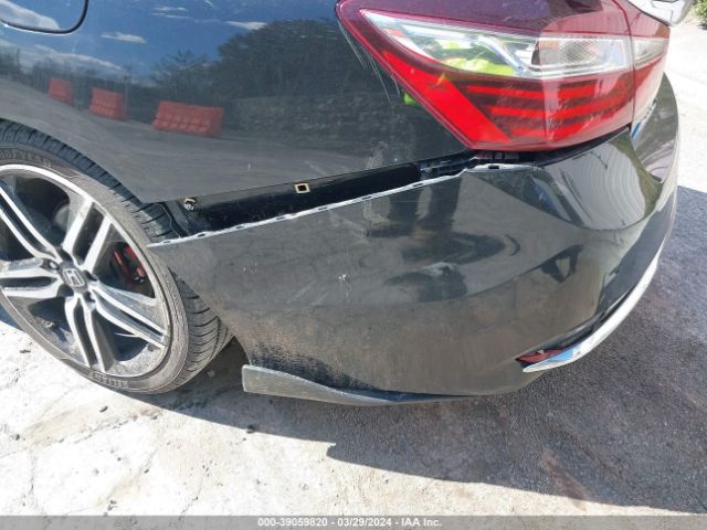 1HGCR3F98HA024449 Honda Accord Touring V6