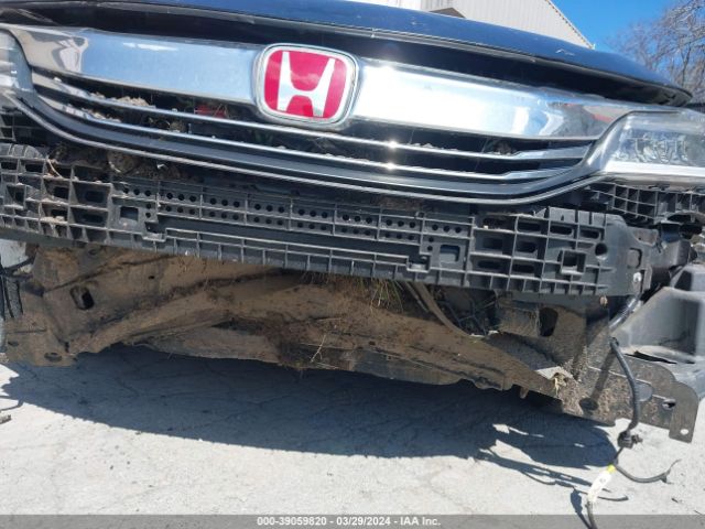 1HGCR3F98HA024449 Honda Accord Touring V6