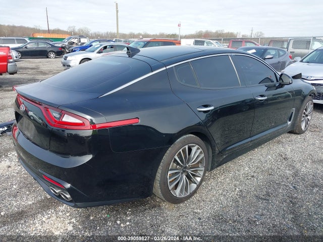 KIA Stinger Premium 2018 KNAE25LAXJ6014873 Image 4