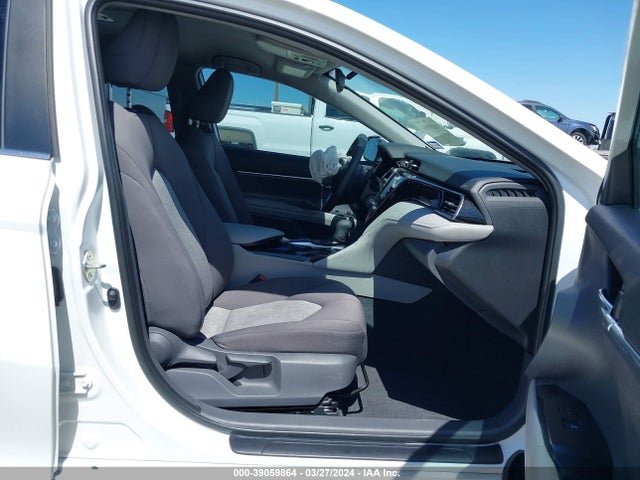 Toyota CAMRY LE 2019 4T1B11HK7KU841497 Image 5