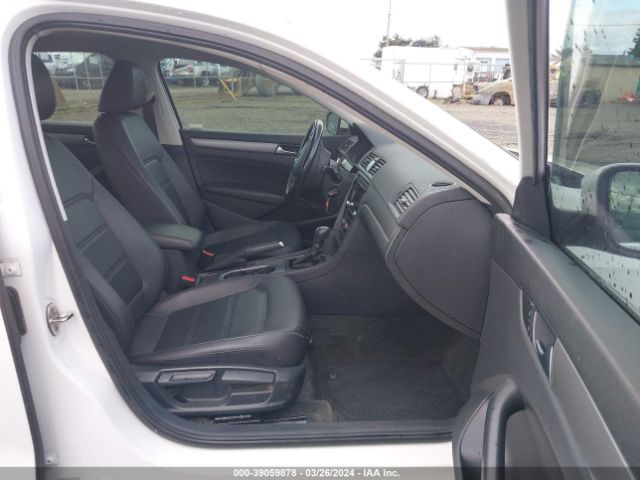 1VWBV7A36FC032449 Volkswagen Passat 2.0l Tdi Se