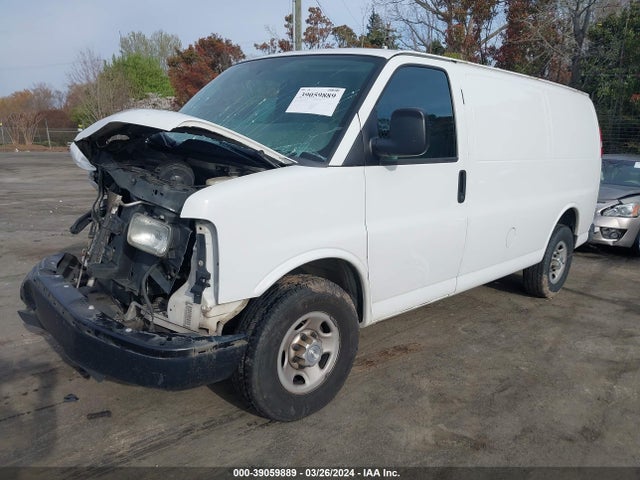 Chevrolet Express 2500 Work Van 2014 1GCWGFBA6E1205323 Image 2