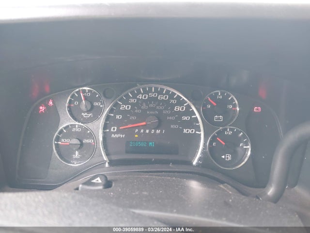 Chevrolet Express 2500 Work Van 2014 1GCWGFBA6E1205323 Image 7