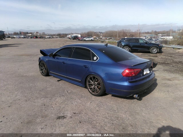 1VWDT7A31HC039343 Volkswagen Passat 1.8t R-line