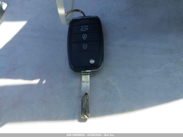 3KPA25AD5LE318401 KIA Rio 5-door S