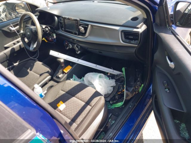 3KPA25AD5LE318401 KIA Rio 5-door S