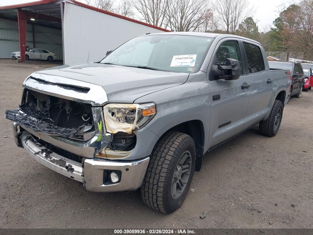 5TFHY5F1XJX732637 Toyota Tundra Limited 5.7l V8