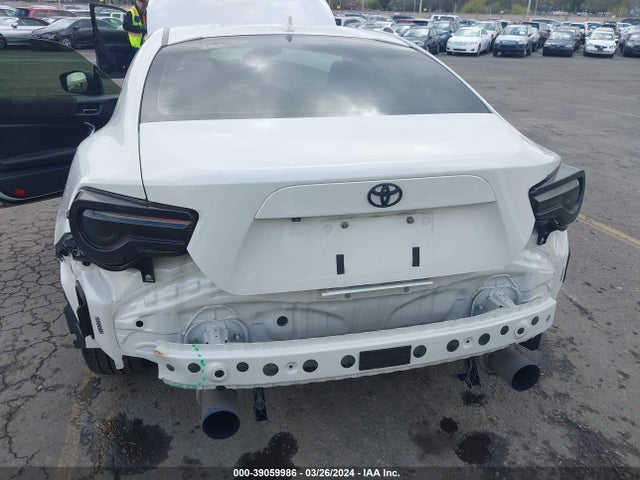 Toyota 86 2018 JF1ZNAA14J8700909 Image 6