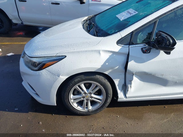 Chevrolet Cruze Lt Auto 2018 1G1BE5SMXJ7109011 Image 6