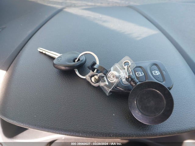 Hyundai ELANTRA SE 2018 KMHD74LF7JU450139 Image 11