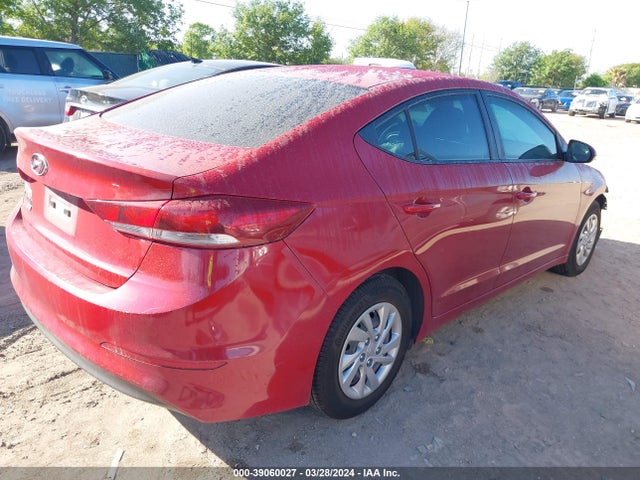 Hyundai ELANTRA SE 2018 KMHD74LF7JU450139 Image 4