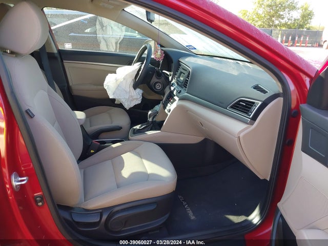 Hyundai ELANTRA SE 2018 KMHD74LF7JU450139 Image 5