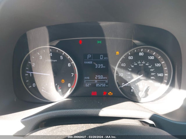 Hyundai ELANTRA SE 2018 KMHD74LF7JU450139 Image 7