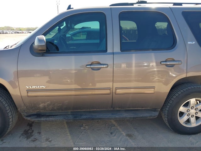 GMC YUKON SLT 2014 1GKS1CE00ER208516 Image 14