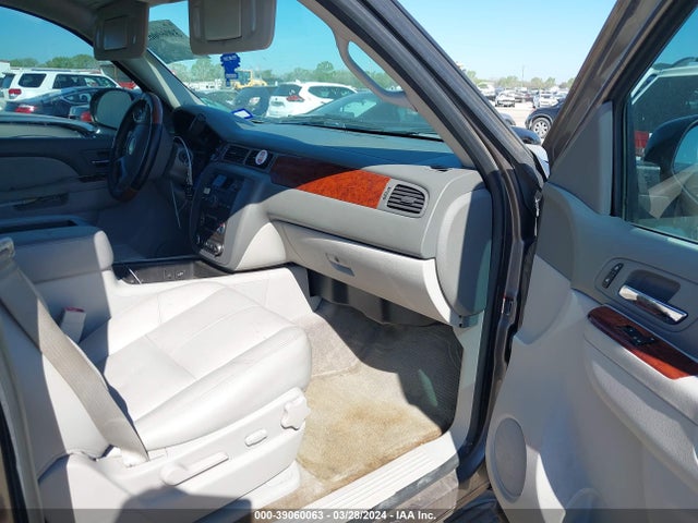 GMC YUKON SLT 2014 1GKS1CE00ER208516 Image 5