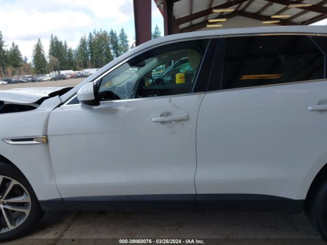 SADCJ2FX2KA393673 Jaguar F-pace 25t Premium