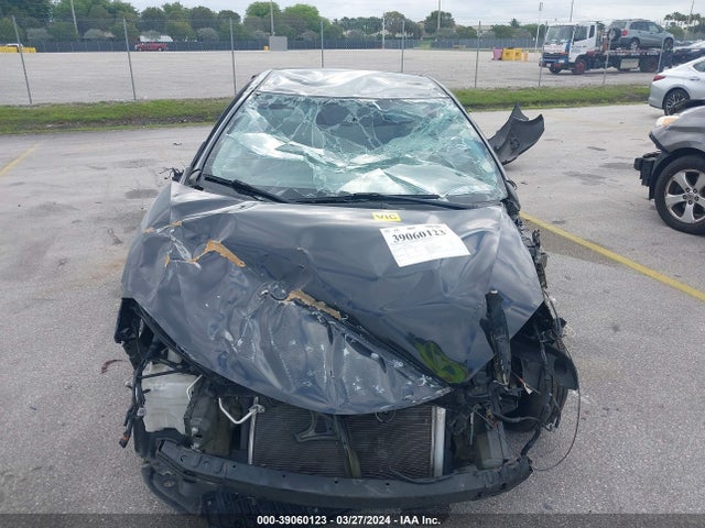 Toyota COROLLA LE 2016 5YFBURHE9GP490004 Image 13