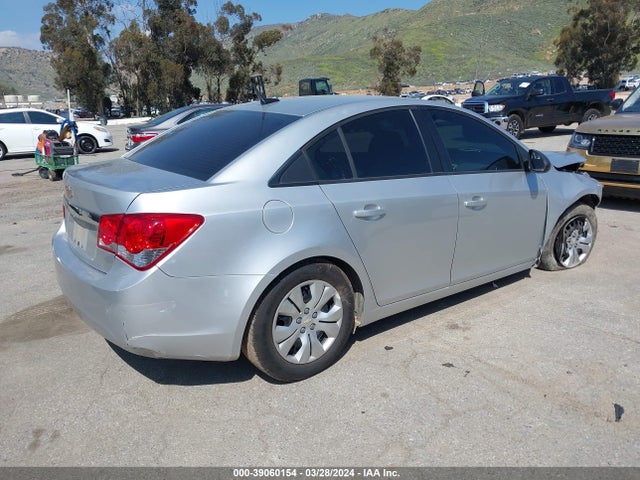 Chevrolet Cruze Ls Auto 2014 1G1PA5SG3E7379358 Image 4