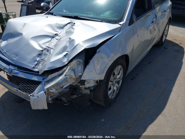 Chevrolet Cruze Ls Auto 2014 1G1PA5SG3E7379358 Image 6