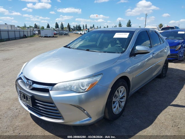 Toyota CAMRY LE 2015 4T1BF1FK8FU937780 Image 2