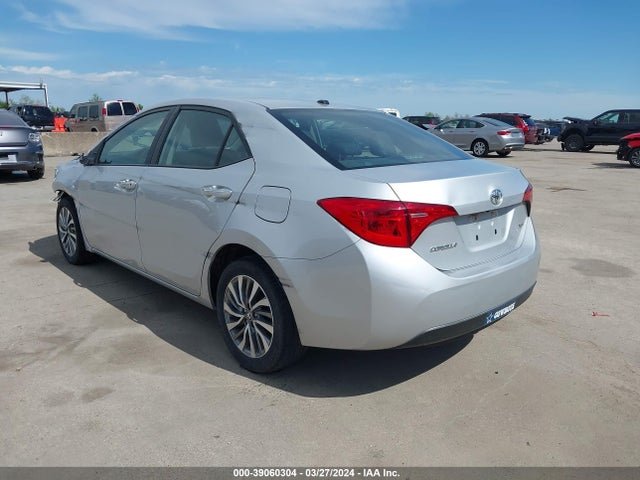 Toyota Corolla Xle 2017 5YFBURHE9HP721033 Image 3
