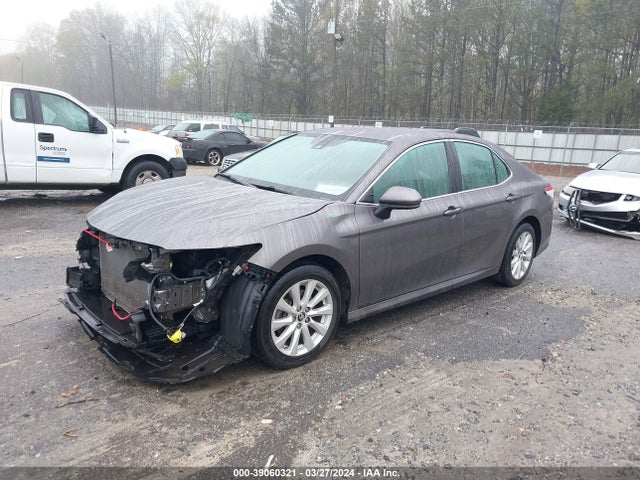 Toyota CAMRY LE 2019 4T1B11HK0KU786617 Image 2