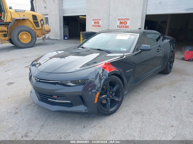 Chevrolet Camaro 2lt 2017 1G1FD1RS9H0150993 Image 2