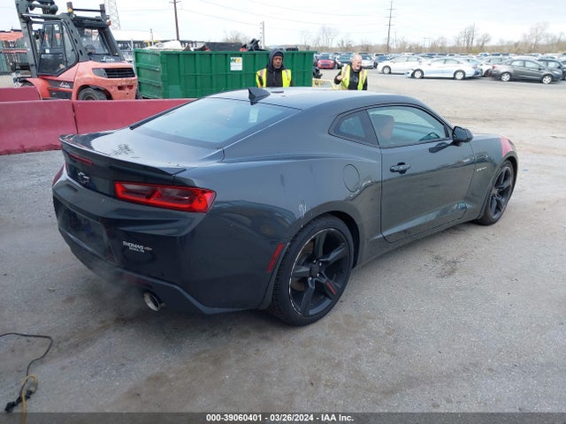 Chevrolet Camaro 2lt 2017 1G1FD1RS9H0150993 Image 4