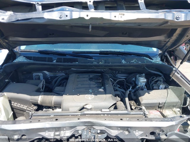 5TFSY5F16GX207136 Toyota Tundra Limited 5.7l V8