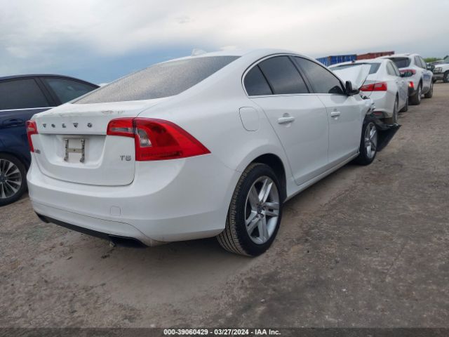 YV126MFB4F1314738 Volvo S60 T5 Premier