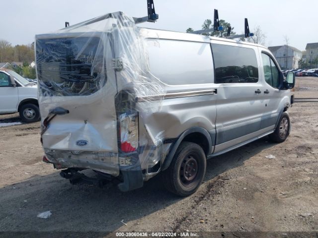 1FTNR1YG6FKA63040 Ford Transit-250