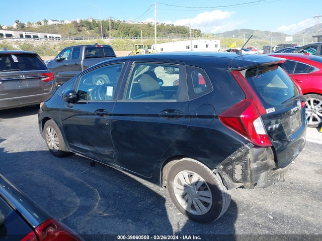 Honda FIT LX 2017 JHMGK5H51HS009195 Image 3