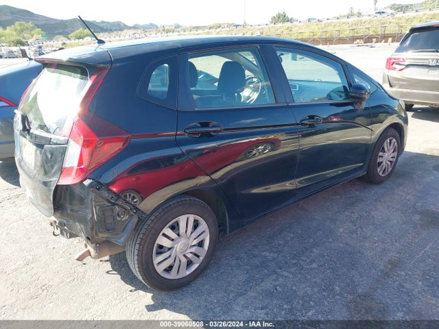 Honda FIT LX 2017 JHMGK5H51HS009195 Image 4