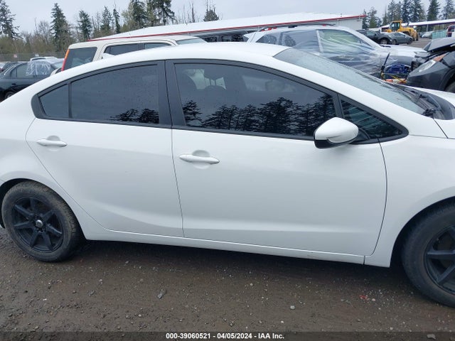 KIA FORTE LX 2017 3KPFK4A79HE038210 Image 13