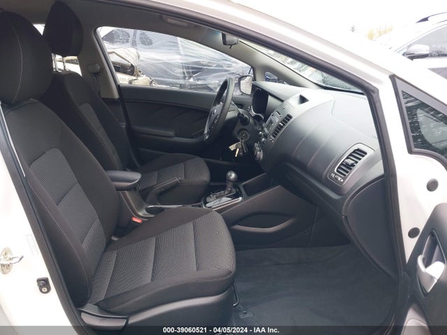 KIA FORTE LX 2017 3KPFK4A79HE038210 Image 18