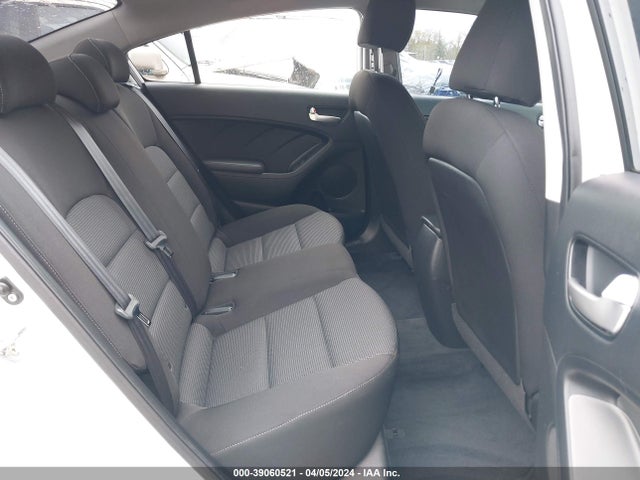 KIA FORTE LX 2017 3KPFK4A79HE038210 Image 8