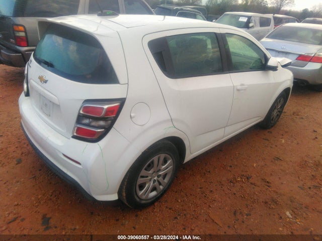 Chevrolet Sonic Lt Auto 2017 1G1JG6SHXH4174161 Image 4