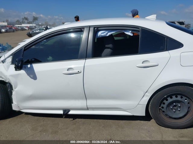 Toyota COROLLA LE 2022 JTDEPMAE8N3033773 Image 14