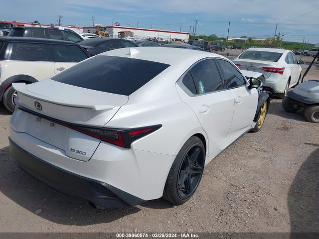 Lexus IS 300 2021 JTHAA1D29M5114461 Image 4