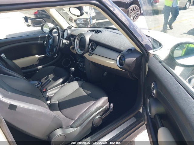 2012 MINI COOPER WMWSU3C51CT540284 Photo 4