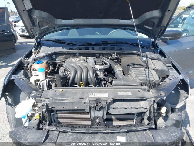 3VW2K7AJ0FM291430 Volkswagen Jetta 2.0l S