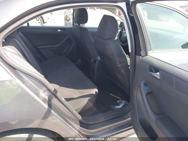 3VW2K7AJ0FM291430 Volkswagen Jetta 2.0l S