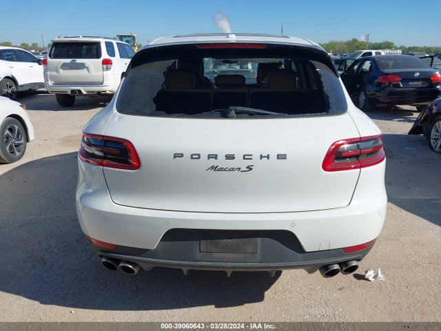 Porsche MACAN S 2018 WP1AB2A59JLB35836 Image 16