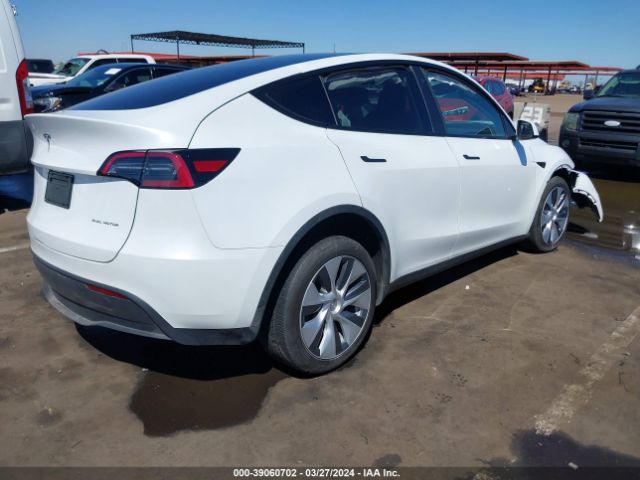 2023 TESLA MODEL Y 7SAYGDEE4PA108062 Photo 3