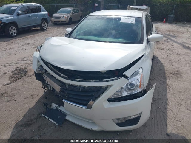 Nissan Altima 2.5 S 2015 1N4AL3AP7FC214182 Image 12